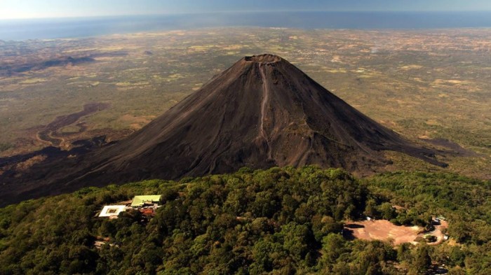 Volcano philippines active most people usatoday